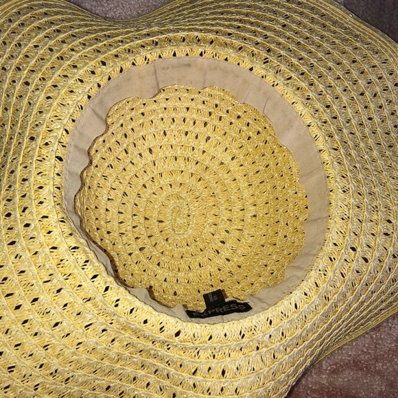Express Floppy Woven Beach Hat - Picture 6 of 7